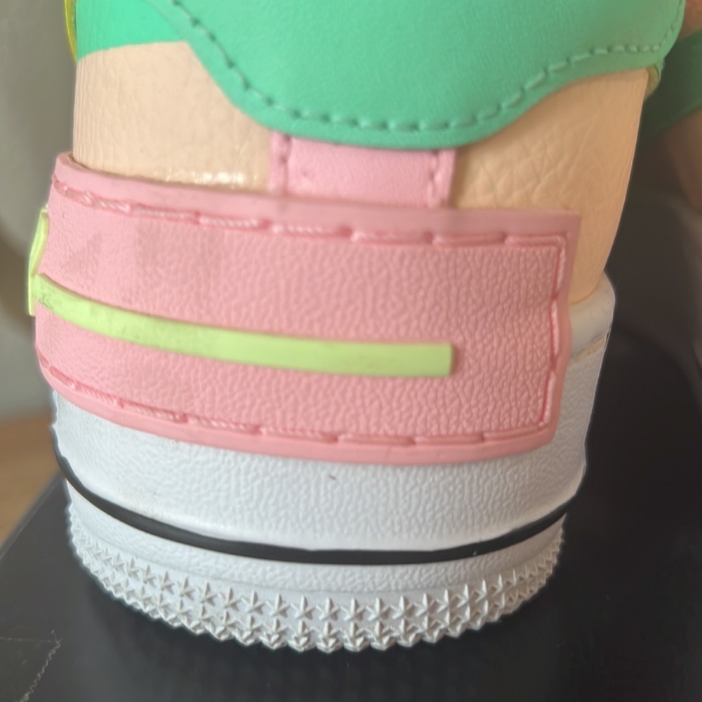 Women’s Air Force 1 Shadow - Picture 8 of 13
